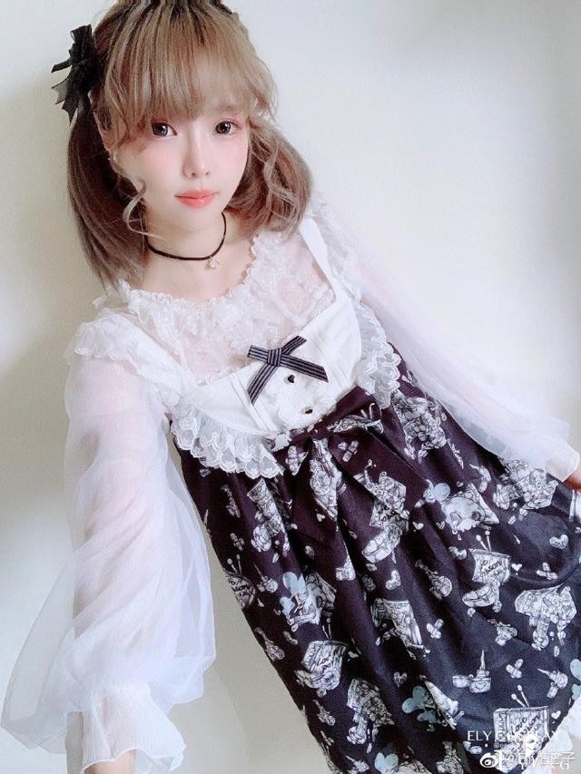 Coser  ElyEE子_Lolita装扮-5.jpg
