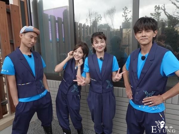 阿翔篮篮变装水母　水族馆工作人员看傻 台词全忘光-2.jpg
