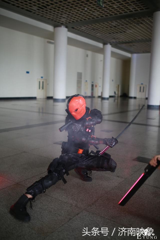 二次元世界的Cosplay，有时候真的认不出角色-2.jpg