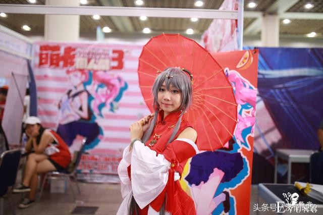 二次元世界的Cosplay，有时候真的认不出角色-5.jpg