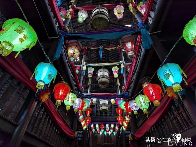 实拍古代的青楼妓院，鸦片烟馆，陕西青木川古镇最后的畸形繁荣-1.jpg
