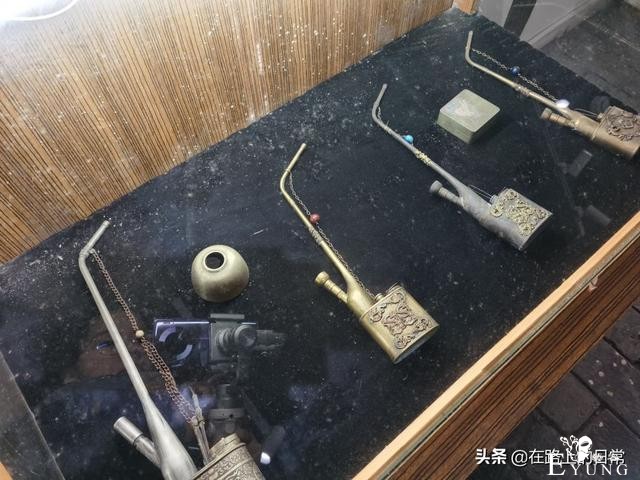 实拍古代的青楼妓院，鸦片烟馆，陕西青木川古镇最后的畸形繁荣-17.jpg