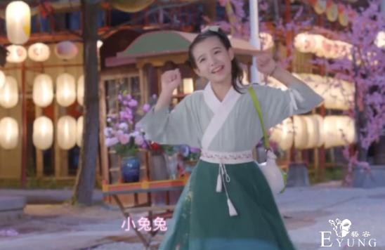 都说《舞法天女》是猛男必看，我觉得最主要还是因为绿婆娘-5.jpg