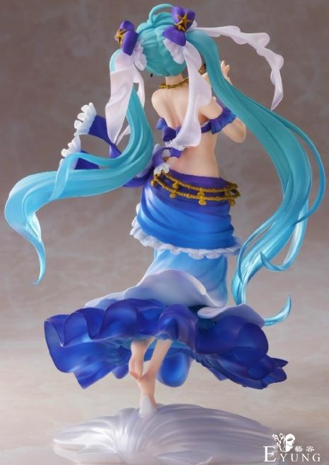 当初音未来变成美人鱼，还被做成了手办，和深海少女还不一样-4.jpg