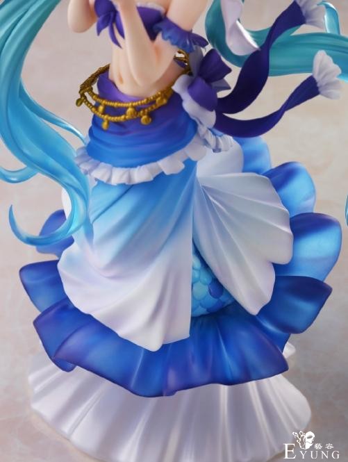 当初音未来变成美人鱼，还被做成了手办，和深海少女还不一样-3.jpg