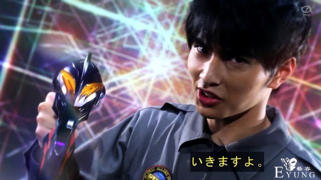 泽塔奥特曼：遥辉开启邪恶模式，贝利亚再秀神技能，一口一个怪兽-1.jpg
