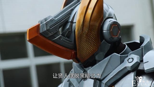 《假面骑士圣刃》大型吃瘪现场，一刀破解四个大招，四条龙虐四骑-3.jpg