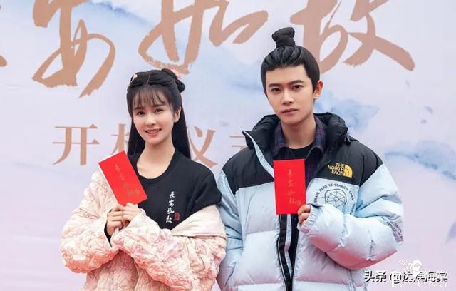 和成毅上综艺组CP后，白鹿新剧模仿璇玑造型，路人视角气质满满-7.jpg