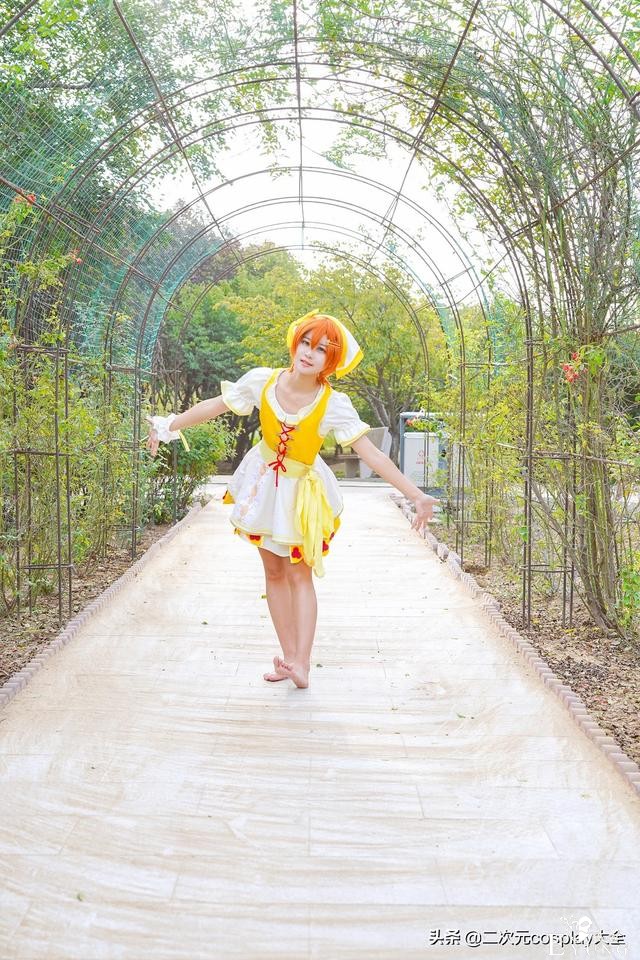 元气美少女星空凛，魔法使未觉醒cos，清甜可爱眼睛好有灵气-9.jpg