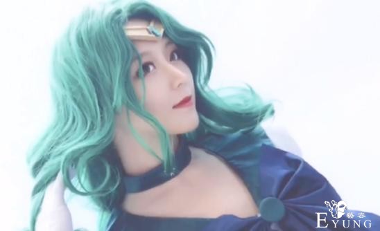 美女老师其实是coser？帅哥老师其实是女装大佬？不是段子-1.jpg