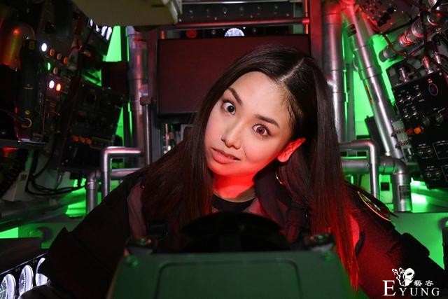 泽塔完结洋子小姐姐收花痛哭，入戏太深舍不得，想和奥特曼谈恋爱-3.jpg