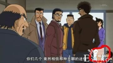 柯南中穿帮镜头真是恶趣味！竟然让小兰当众脱丝袜-5.jpg