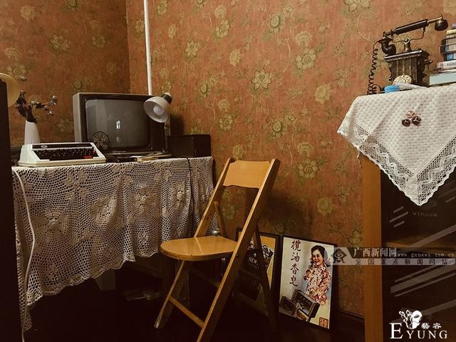 年轻人为发朋友圈有多拼？南宁这些换装自拍馆火了-19.jpg