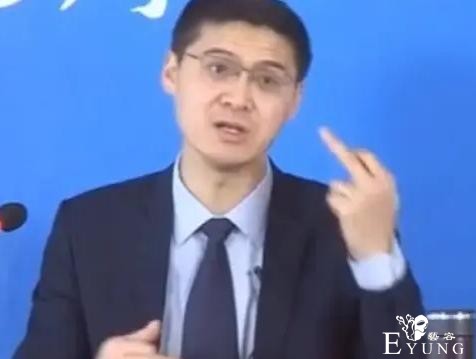 罗翔老师被人叫“罗圣”，但我喜欢他恰恰因为他是个有缺陷的凡人-5.jpg