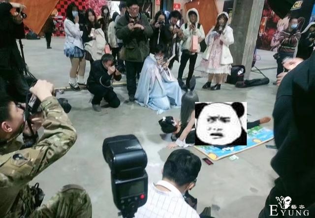 新年漫展又有瓜，衷心奉劝某些coser，拍照摆姿势时带脑子-3.jpg