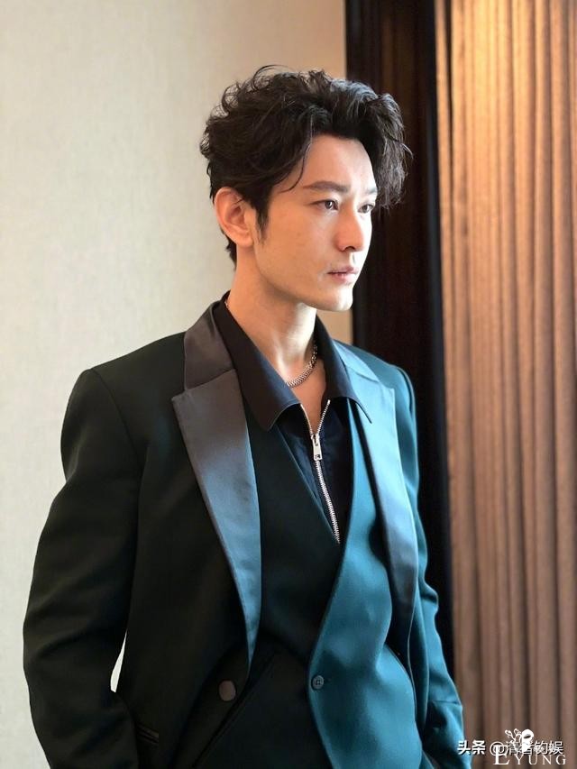 前任同台引争议！黄晓明护妻后宣布退出浪姐2，baby遭吐槽-2.jpg