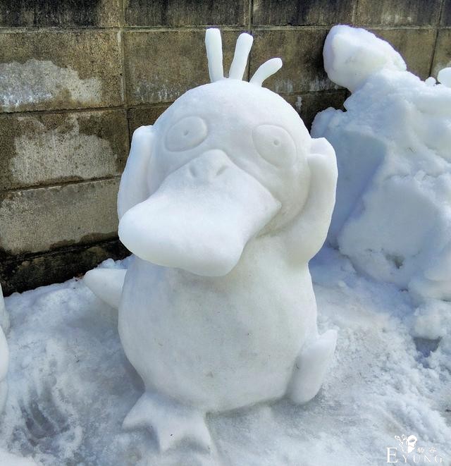 不仅仅有梦幻般的冰苹果，日本的雪人也太二次元了-14.jpg