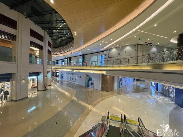 深圳这个知名商圈“冷热”两重天，业态单一人气待提升-13.jpg