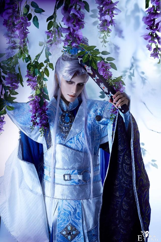 心动颜值级大片，《金光布袋戏》慕容宁cos，眼神太有吸引力-2.jpg