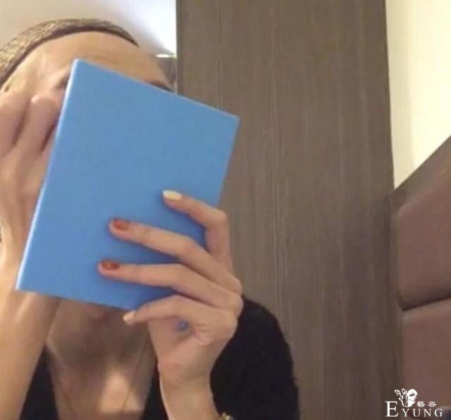 伪娘Kiwebaby直播穿衣变装 转身后亮了！-12.jpg