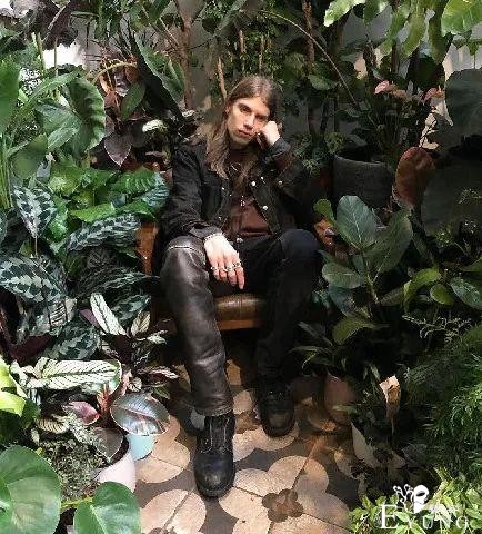 给男朋友换了 12 套女装，我开始怀疑自己的性别了？-2.jpg