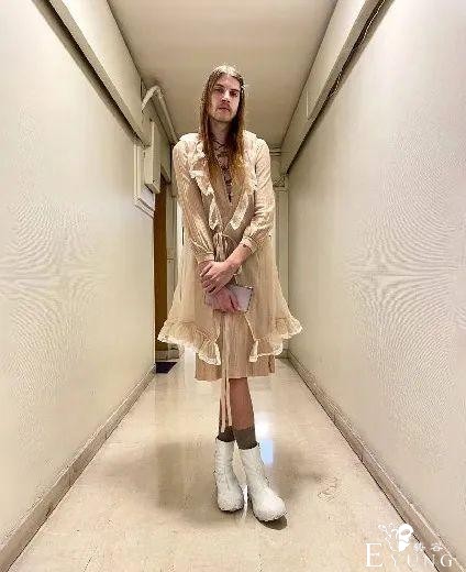 给男朋友换了 12 套女装，我开始怀疑自己的性别了？-9.jpg