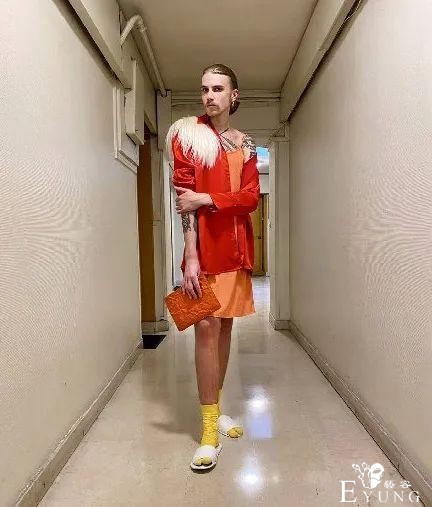 给男朋友换了 12 套女装，我开始怀疑自己的性别了？-14.jpg
