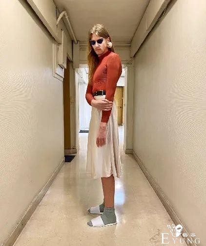 给男朋友换了 12 套女装，我开始怀疑自己的性别了？-13.jpg