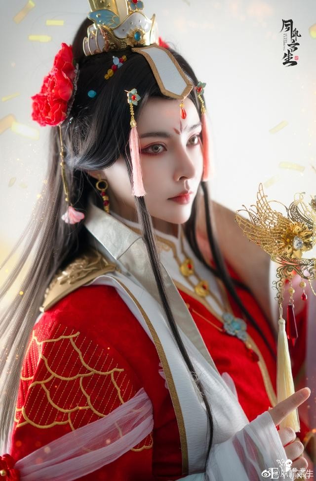 《天官赐福》谢怜cos，电影质感，太子悦神绝美惊动心弦-5.jpg
