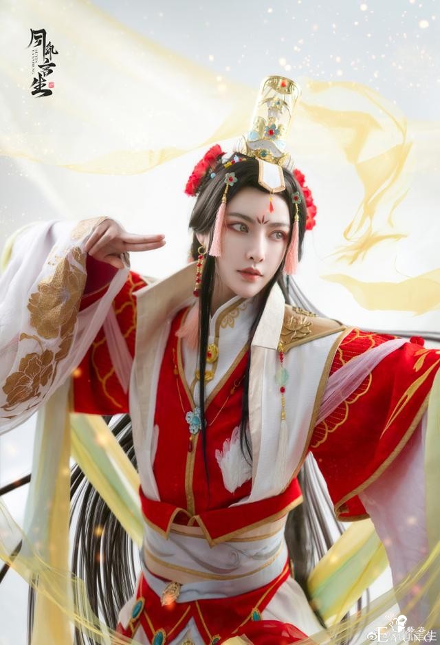 《天官赐福》谢怜cos，电影质感，太子悦神绝美惊动心弦-6.jpg