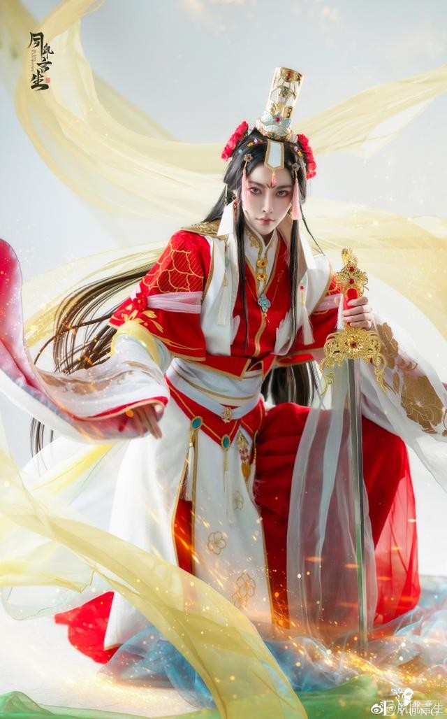 《天官赐福》谢怜cos，电影质感，太子悦神绝美惊动心弦-9.jpg