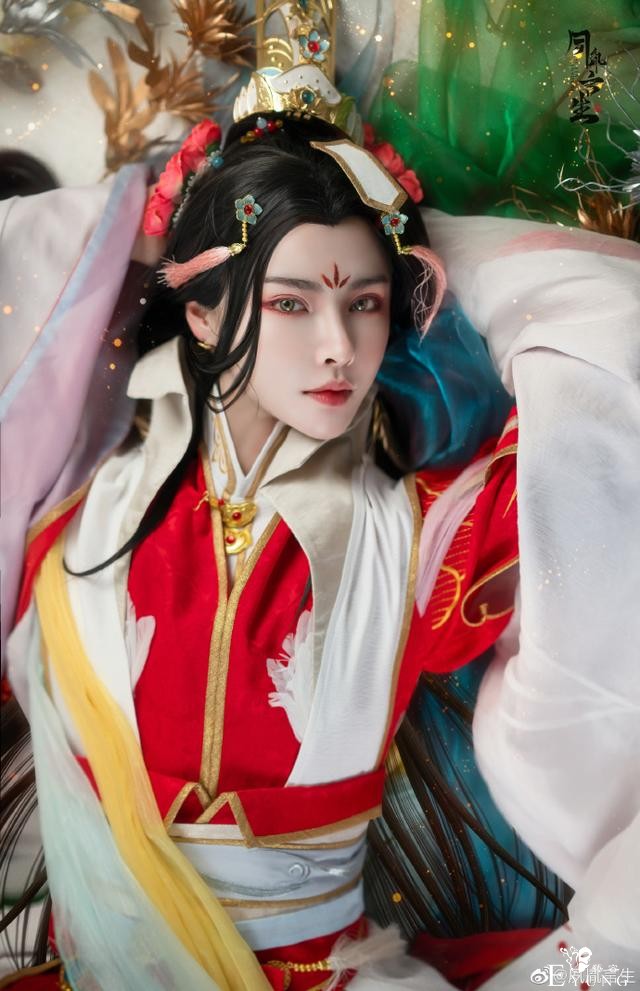 《天官赐福》谢怜cos，电影质感，太子悦神绝美惊动心弦-10.jpg