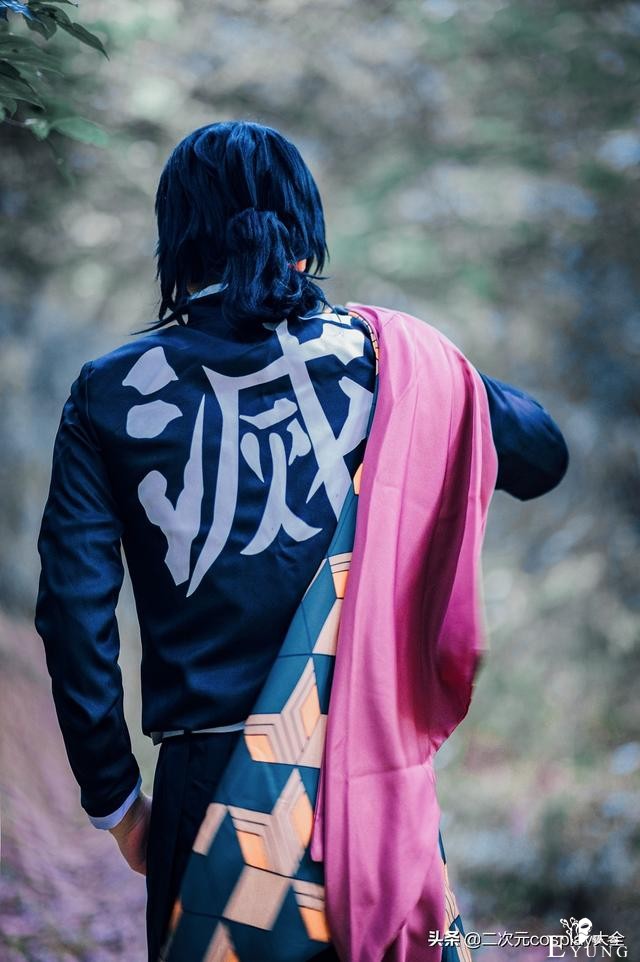 《鬼灭之刃》富冈义勇&蝴蝶忍cos，甜甜温馨的感觉，百看不腻-5.jpg