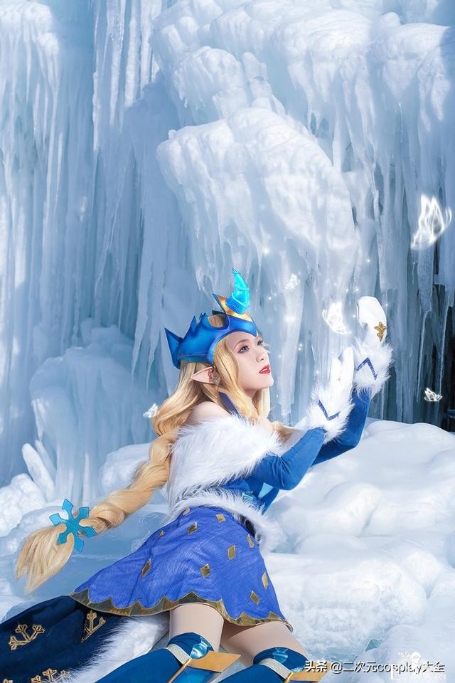 气质美貌杀我，《英雄联盟》冬境仙灵索拉卡cos，冰雪中的女神-23.jpg