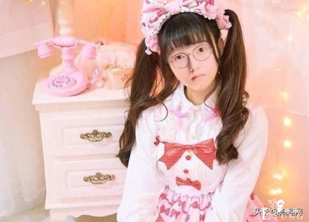 女装COS秀，盘点选手们女性化的一面，锅老师这波COS你打几分？-4.jpg