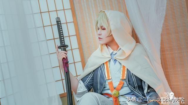 《刀剑乱舞》山姥切国广cos，俊美的面容，瞬间帅到我了-3.jpg