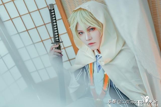 《刀剑乱舞》山姥切国广cos，俊美的面容，瞬间帅到我了-2.jpg