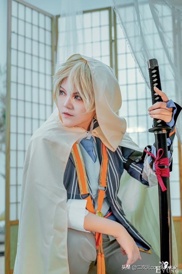 《刀剑乱舞》山姥切国广cos，俊美的面容，瞬间帅到我了-7.jpg