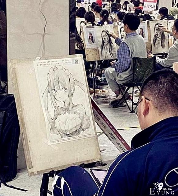 那些美术考试上的神仙操作，叫你画人像，连虚拟主播都画上了-1.jpg