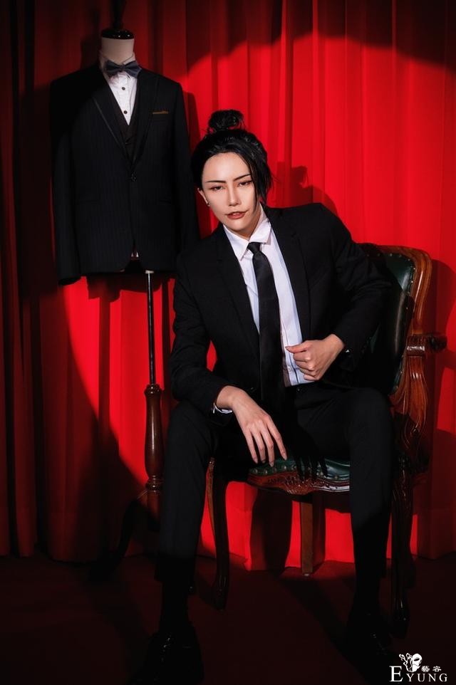 《咒术回战》夏油杰&五条悟，西装cos，帅到配一脸-8.jpg