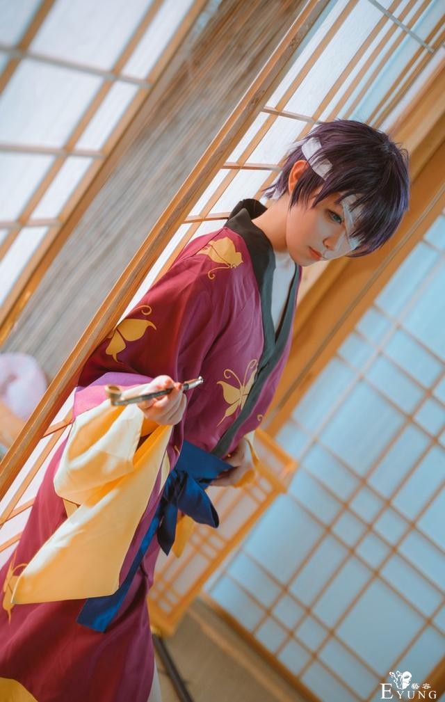 《银魂》高杉晋助cos，颜控一本满足，没人能阻挡这份帅气-3.jpg