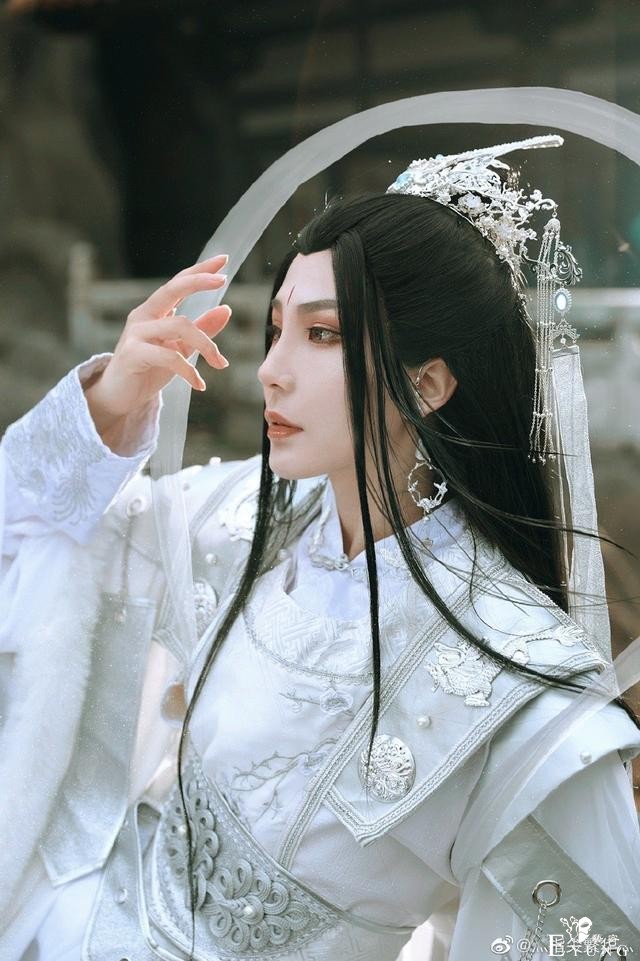 《天官赐福》君吾cos，绝美非常，一瞥一动皆令我离不开目光-4.jpg