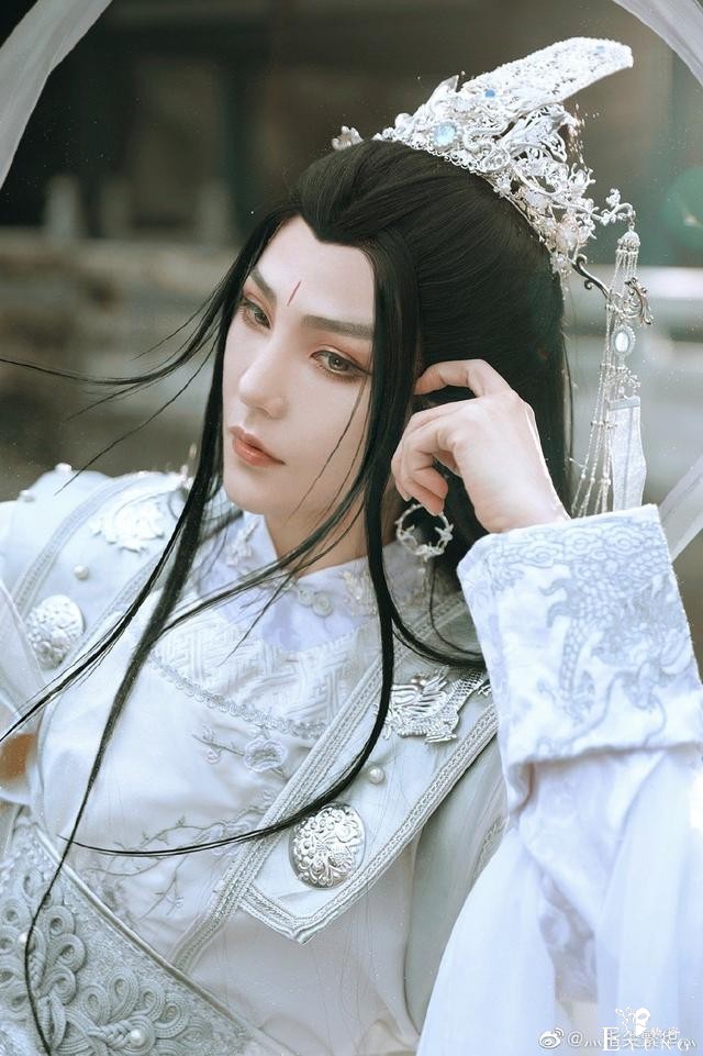 《天官赐福》君吾cos，绝美非常，一瞥一动皆令我离不开目光-8.jpg