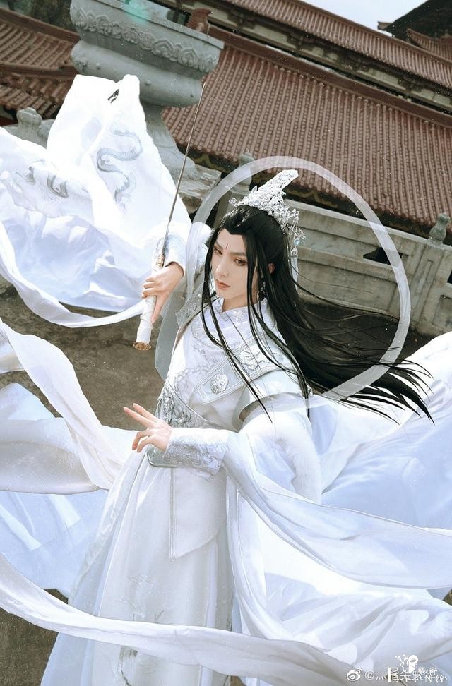 《天官赐福》君吾cos，绝美非常，一瞥一动皆令我离不开目光-5.jpg