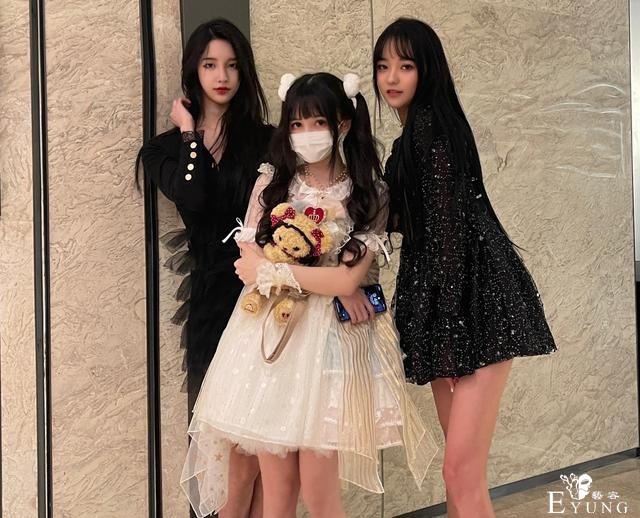Abbily变性成功，女装大佬成真女人，这次去女厕你能接受吗-12.jpg