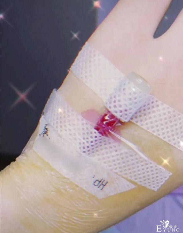 男扮女装吸粉无数，女生都自愧不如的00后艾比，网宣已变成女生-4.jpg