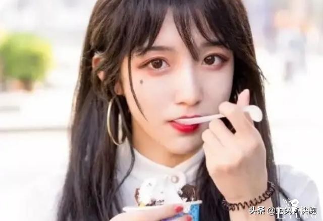 “全网Z美伪娘”艾比：如今可以正大光明地说自己是女孩子了-1.jpg
