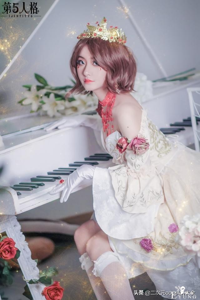《第五人格》红夫人cos，血宴与贝拉，高雅精致纯美有魅力-1.jpg