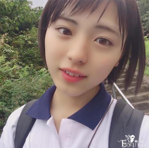 16岁男生“男扮女装”，因长相甜美吸粉无数，连女生都自愧不如-2.jpg