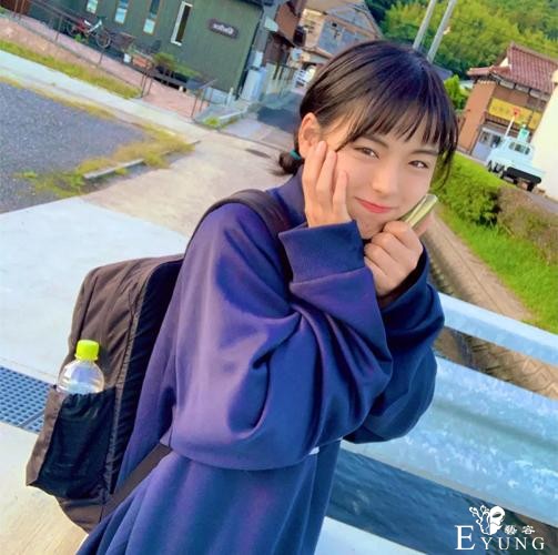 16岁男生“男扮女装”，因长相甜美吸粉无数，连女生都自愧不如-7.jpg